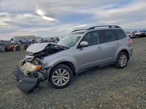 Subaru Forester 2.5X PREMIUM 2.5L 4 2012