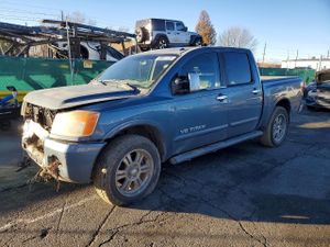 Nissan Titan XE 5.6L 8 2010