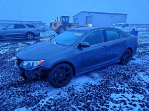 Toyota Camry SE 3.5L 6 2013
