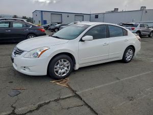 Nissan Altima BASE 2.5L 4 2012