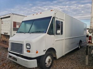 Freightliner Business Class M2 M LINE WALK-IN VAN 6.7L 6 2012