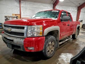 Chevrolet Silverado 1500 K1500 LT 5.3L 8 2011