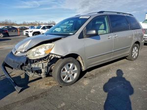 Toyota Sienna CE 3.5L 6 2007