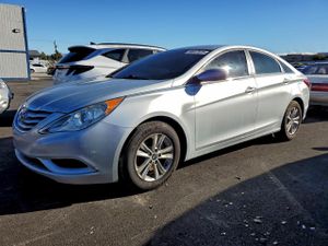 Hyundai Sonata GLS 2.4L 4 2013