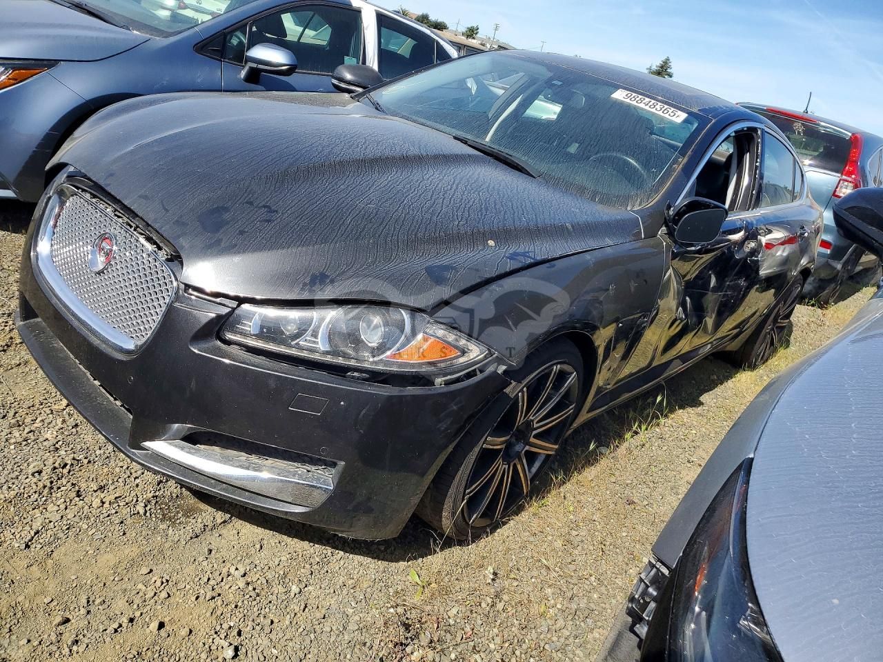 Jaguar XF 2.0L 4 2015