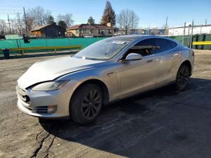 Tesla Model S 2013