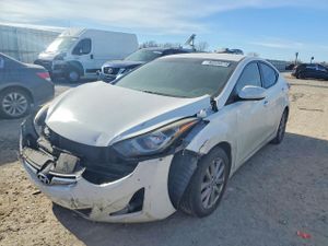 Hyundai Elantra SE 1.8L 4 2015