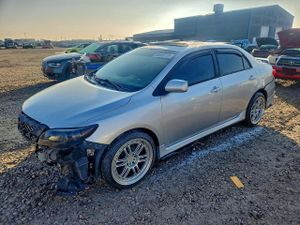 Toyota Corolla BASE 1.8L 4 2013
