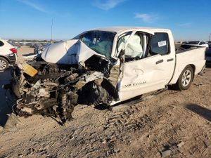 Nissan Titan S 5.6L 8 2012