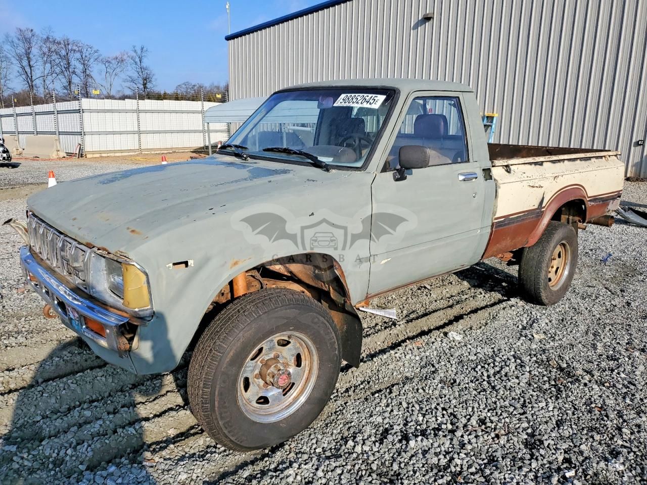 Toyota Hilux RN48 2.4L 4 1983