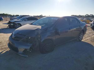 Toyota Corolla BASE 1.8L 4 2013