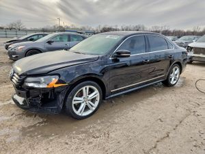 Volkswagen Passat SEL 2.0L 4 2014
