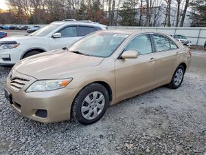 Toyota Camry BASE 2.5L 4 2011