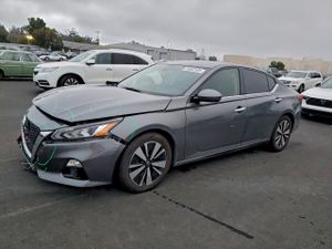 Nissan Altima SL 2.5L 4 2019