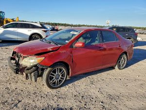 Toyota Corolla BASE 1.8L 4 2013