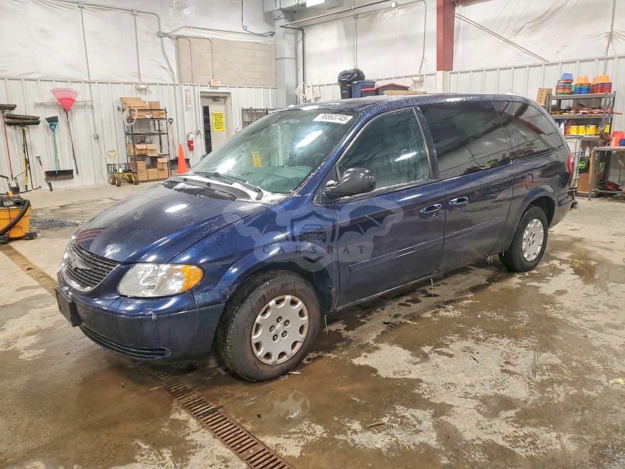 Chrysler Town & Country LX 3.3L 6 2004