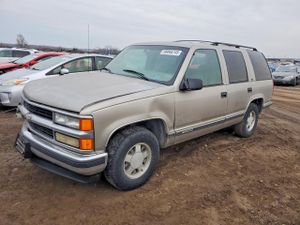 Chevrolet Tahoe C1500 5.7L 8 1999