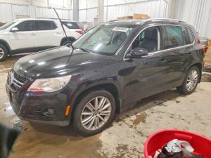 Volkswagen Tiguan S 2.0L 4 2011