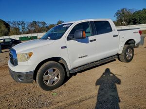 Toyota Tundra CREWMAX 5.7L 8 2008