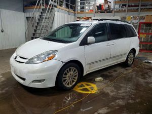 Toyota Sienna XLE 3.5L 6 2010