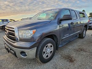 Toyota Tundra DOUBLE CAB SR5 4.6L 8 2013