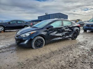 Hyundai Elantra SE 2.0L 4 2014