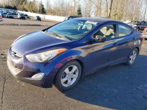 Hyundai Elantra GLS 1.8L 4 2013