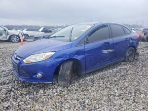 Ford Focus SE 2.0L 4 2012