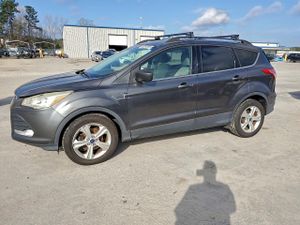 Ford Escape SE 2.5L 4 2015