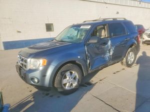Ford Escape XLT 3.0L 6 2010