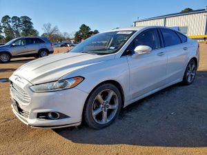 Ford Fusion SE 2.5L 4 2014