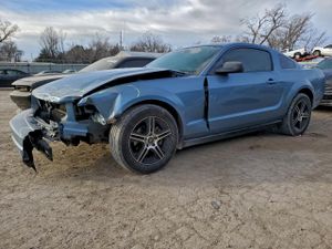 Ford Mustang 4.0L 6 2005
