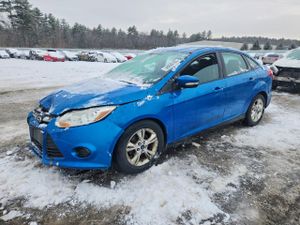 Ford Focus SE 2.0L 4 2014