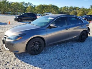 Toyota Camry LE 2.5L 4 2015