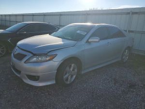 Toyota Camry BASE 2.5L 4 2011