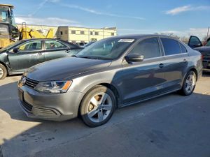 Volkswagen Jetta TDI 2.0L 4 2013