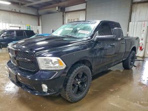 RAM 1500 ST 5.7L 8 2014