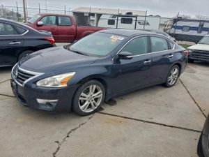 Nissan Altima 3.5S 3.5L 6 2015