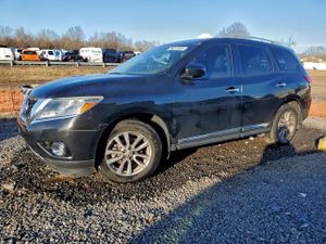 Nissan Pathfinder S 3.5L 6 2015