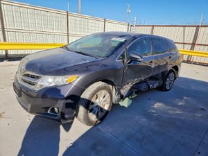 Toyota Venza LE 2.7L 4 2014