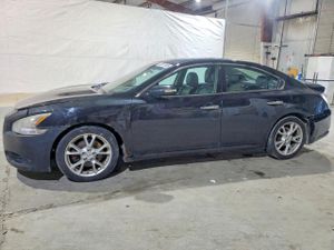 Nissan Maxima S 3.5L 6 2012