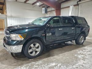 RAM 1500 SLT 5.7L 8 2015