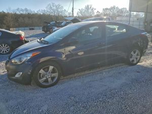 Hyundai Elantra GLS 1.8L 4 2013