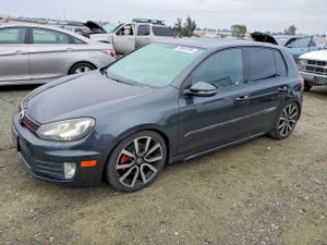 Volkswagen Golf 2.0L 4 2012