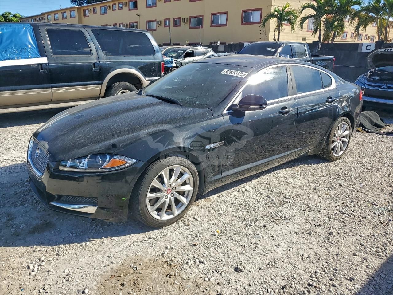 Jaguar XF 2.0T PREMIUM 2.0L 4 2015