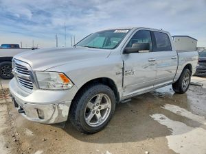 RAM 1500 SLT 5.7L 8 2015