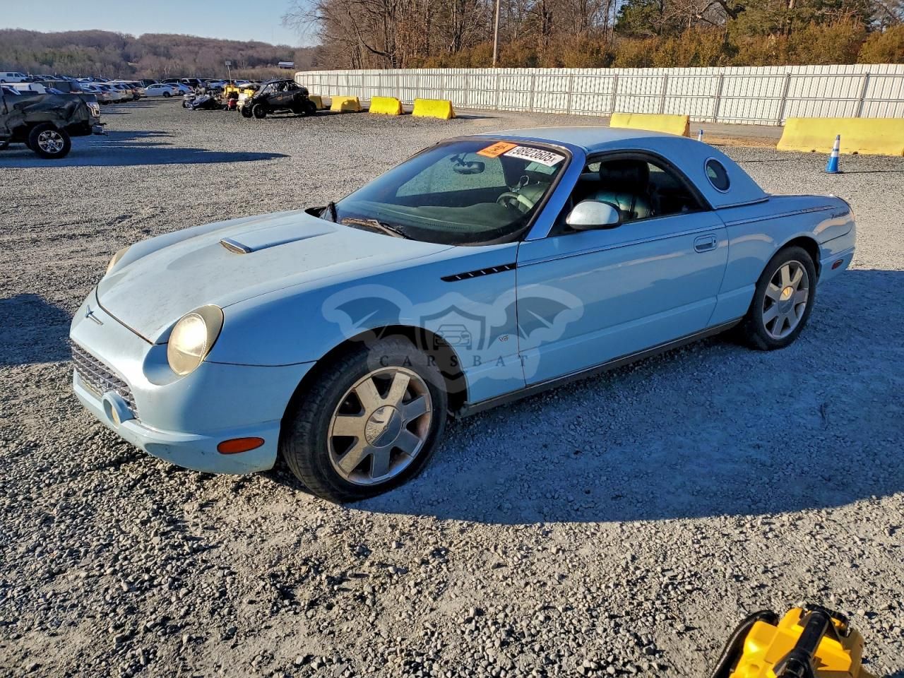 Ford Thunderbird 3.9L 8 2003