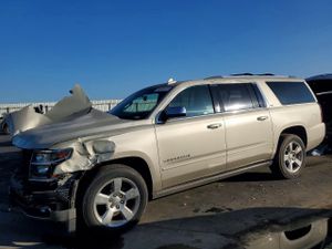 Chevrolet Suburban 5.3L 8 2015