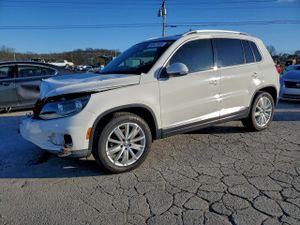 Volkswagen Tiguan S 2.0L 4 2012