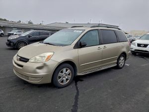 Toyota Sienna CE 3.3L 6 2005